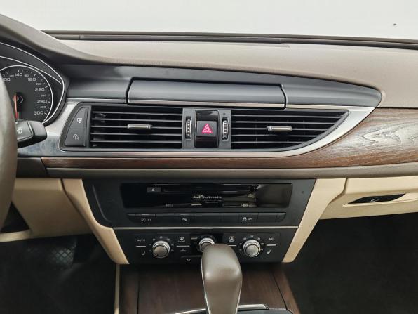 Audi A6 IV (C7) Рестайлинг с пробегом 2015 года, цена 1 935 000 рублей, 175031 км, седан, Автокод Объявления