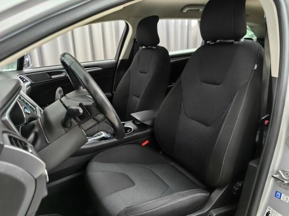 Ford Mondeo V с пробегом 2018 года, цена 1 449 000 рублей, 274000 км, универсал, Автокод Объявления