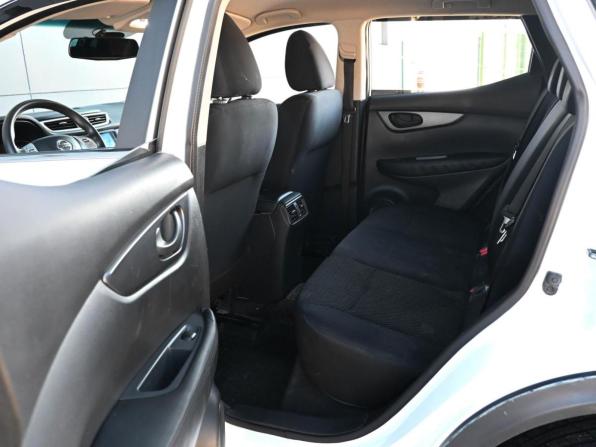 Nissan Qashqai II с пробегом 2015 года, цена 1 274 000 рублей, 208572 км, внедорожник, Автокод Объявления