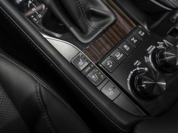 Lexus LX III Рестайлинг 2 с пробегом 2021 года, цена 8 900 000 рублей, 187592 км, внедорожник, Автокод Объявления
