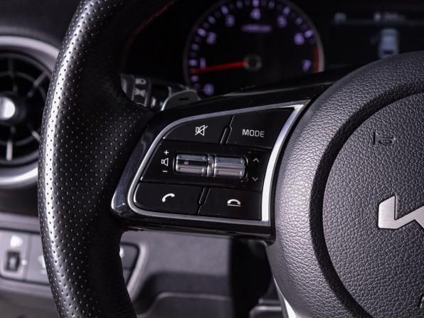Kia K3 II с пробегом 2021 года, цена 2 550 000 рублей, 122000 км, хэтчбек, Автокод Объявления