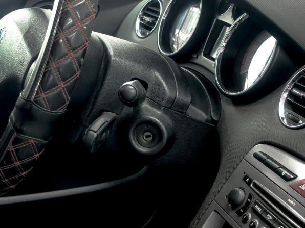 Peugeot 308 I с пробегом 2009 года, цена 599 900 рублей, 178000 км, хэтчбек, Автокод Объявления