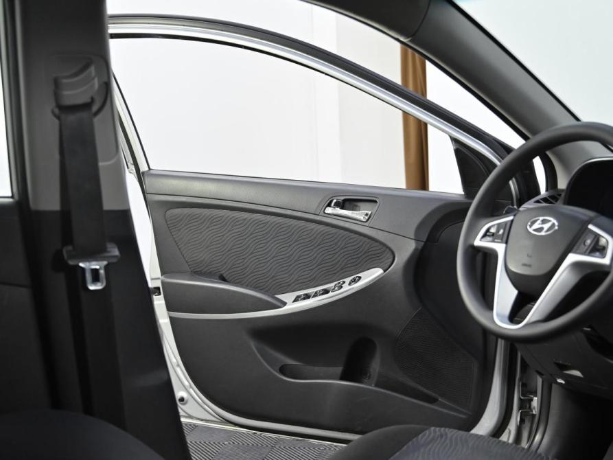 Hyundai Solaris I Москва  - изображение 12