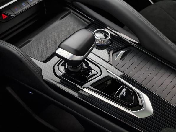 Geely Monjaro I с пробегом 2024 года, цена 3 699 000 рублей, 31423 км, внедорожник, Автокод Объявления