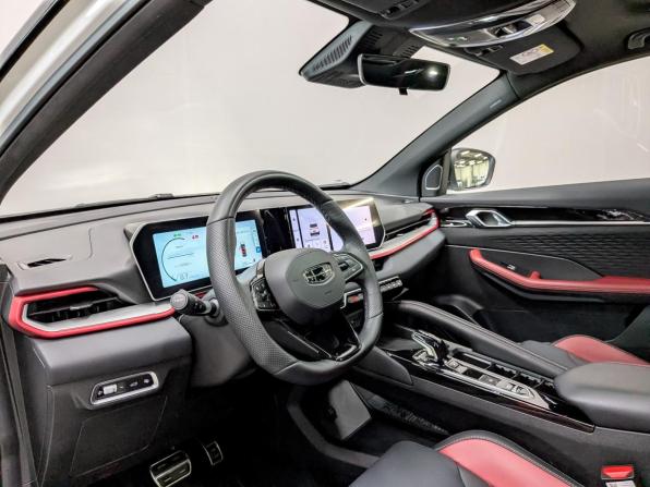 Geely Coolray I Рестайлинг с пробегом 2024 года, цена 2 399 000 рублей, 13329 км, внедорожник, Автокод Объявления