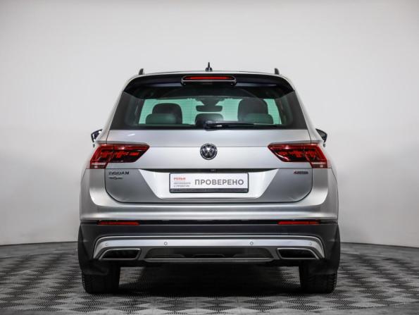 Volkswagen Tiguan II с пробегом 2019 года, цена 2 229 000 рублей, 141820 км, внедорожник, Автокод Объявления