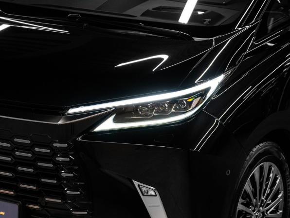 Lexus LM II с пробегом 2023 года, цена 14 740 000 рублей, 34513 км, минивэн, Автокод Объявления