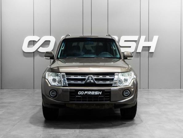 Mitsubishi Pajero IV Рестайлинг 1 с пробегом 2011 года, цена 1 699 000 рублей, 307477 км, внедорожник, Автокод Объявления