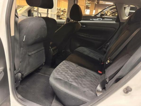 Nissan Tiida II с пробегом 2015 года, цена 977 000 рублей, 171000 км, хэтчбек, Автокод Объявления