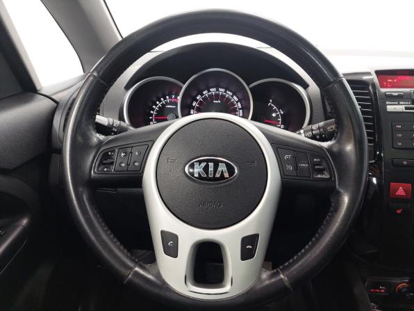 Kia Venga I Рестайлинг с пробегом 2014 года, цена 985 000 рублей, 128000 км, минивэн, Автокод Объявления