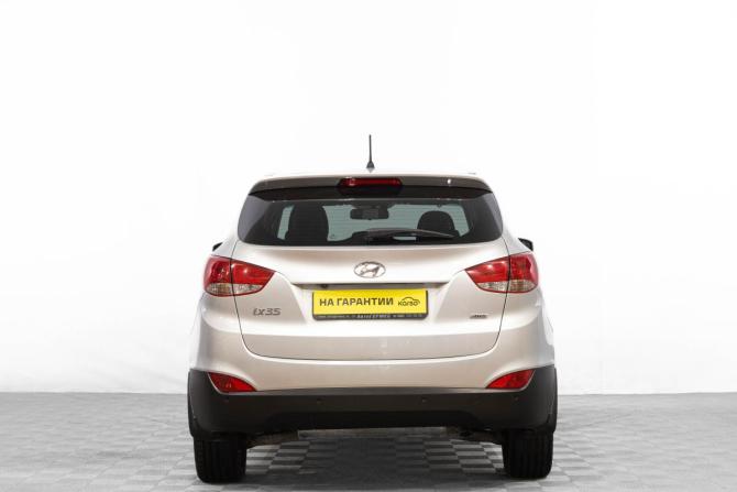 Hyundai ix35 I Рестайлинг с пробегом 2014 года, цена 1 499 000 рублей, 219200 км, внедорожник, Автокод Объявления