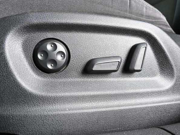 Audi Q3 I (8U) с пробегом 2012 года, цена 1 249 000 рублей, 170040 км, внедорожник, Автокод Объявления