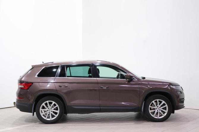 Skoda Kodiaq I с пробегом 2018 года, цена 2 165 000 рублей, 184372 км, внедорожник, Автокод Объявления