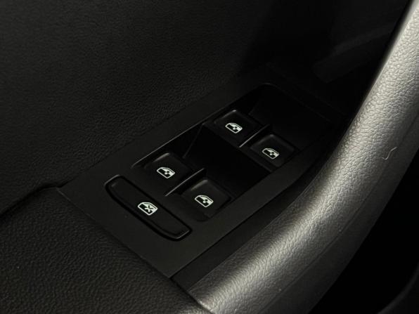 Skoda Octavia III (A7) Рестайлинг с пробегом 2018 года, цена 1 545 000 рублей, 229914 км, лифтбек, Автокод Объявления
