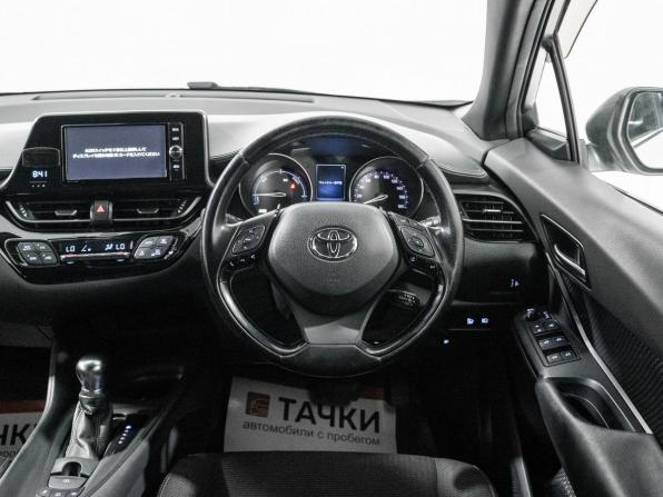 Toyota C-HR I с пробегом 2017 года, цена 1 800 000 рублей, 92515 км, внедорожник, Автокод Объявления