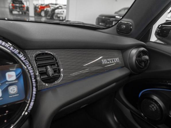 Mini Hatch III (F55/F56) Рестайлинг 2 с пробегом 2022 года, цена 3 860 000 рублей, 17160 км, хэтчбек, Автокод Объявления