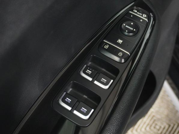 Kia Optima IV Рестайлинг с пробегом 2018 года, цена 2 023 000 рублей, 137676 км, седан, Автокод Объявления