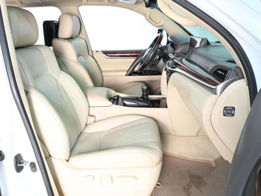 Lexus LX III Рестайлинг 2 Ростов-на-Дону  - изображение 8