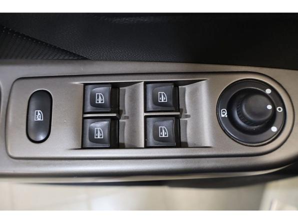 Renault Kaptur I с пробегом 2018 года, цена 949 000 рублей, 248593 км, внедорожник, Автокод Объявления