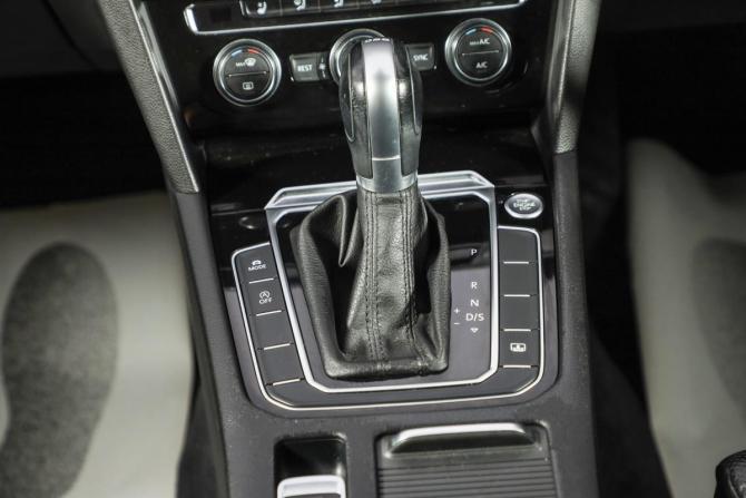 Volkswagen Passat B8 с пробегом 2016 года, цена 1 899 000 рублей, 109100 км, седан, Автокод Объявления