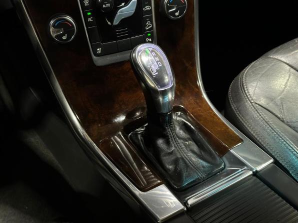 Volvo XC60 I с пробегом 2012 года, цена 1 500 000 рублей, 179740 км, внедорожник, Автокод Объявления