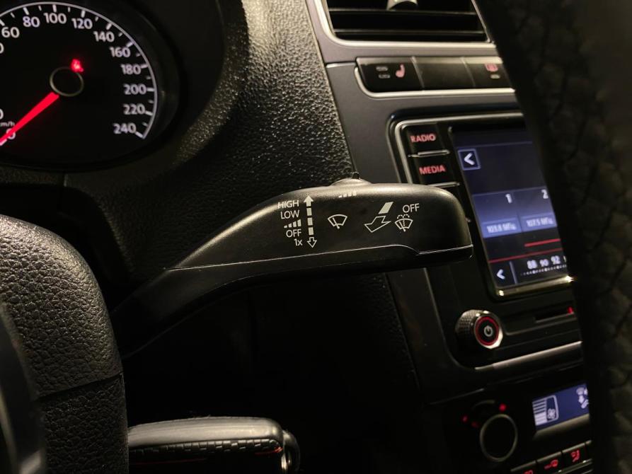 Volkswagen Polo V Рестайлинг Челябинск  - изображение 20