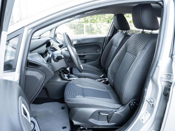 Ford Fiesta Mk6 Рестайлинг с пробегом 2015 года, цена 1 098 000 рублей, 30256 км, хэтчбек, Автокод Объявления