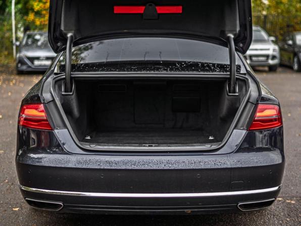 Audi A8 III (D4) Рестайлинг с пробегом 2013 года, цена 2 200 000 рублей, 105887 км, седан, Автокод Объявления
