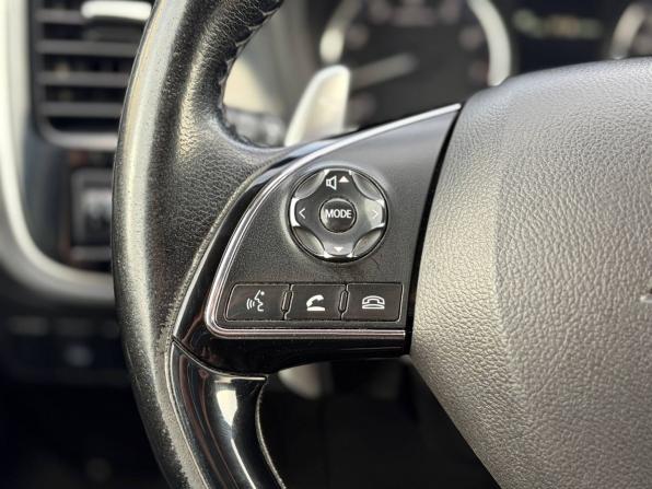 Mitsubishi Outlander III Рестайлинг 2 с пробегом 2015 года, цена 1 295 000 рублей, 275000 км, внедорожник, Автокод Объявления