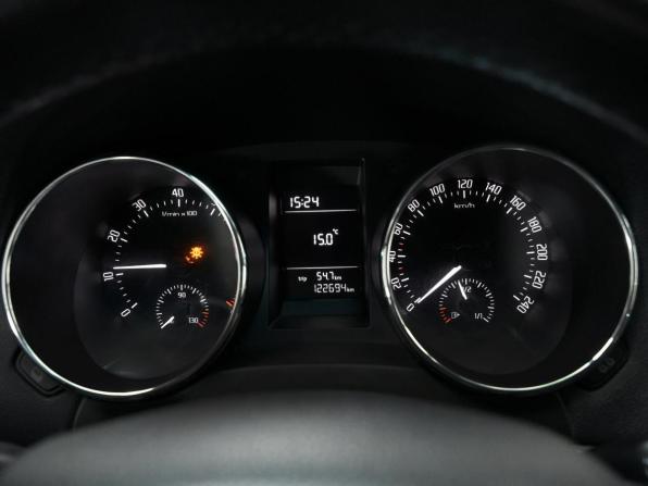 Skoda Yeti I Рестайлинг с пробегом 2014 года, цена 1 196 000 рублей, 122700 км, внедорожник, Автокод Объявления