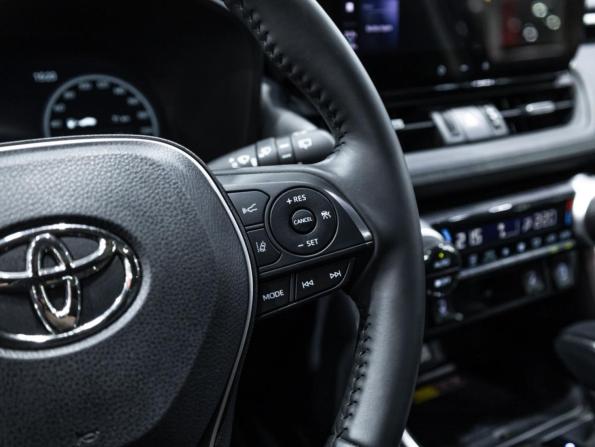 Toyota RAV4 V (XA50) с пробегом 2025 года, цена 3 849 700 рублей, 24990 км, внедорожник, Автокод Объявления