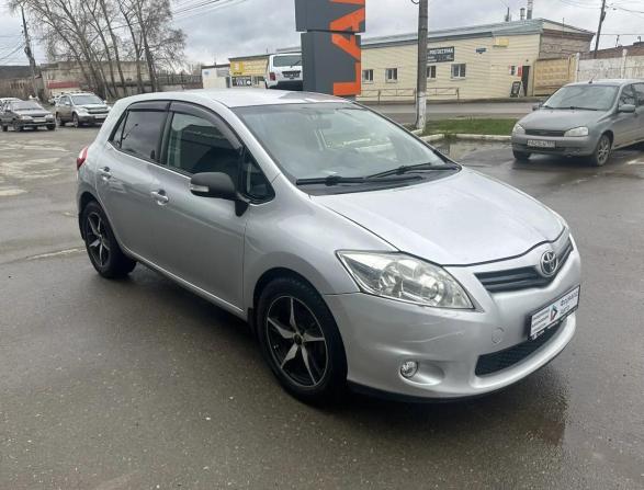 Toyota Auris I Рестайлинг
