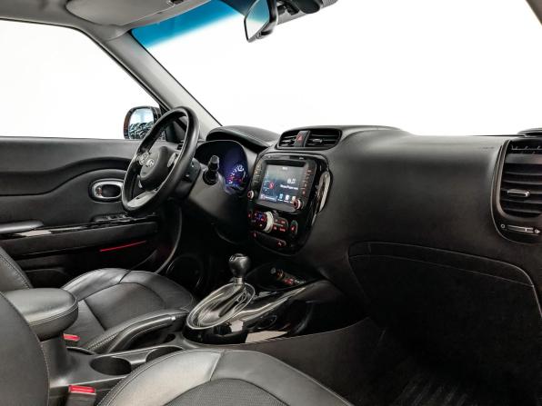 Kia Soul II Рестайлинг с пробегом 2018 года, цена 1 695 000 рублей, 74709 км, хэтчбек, Автокод Объявления