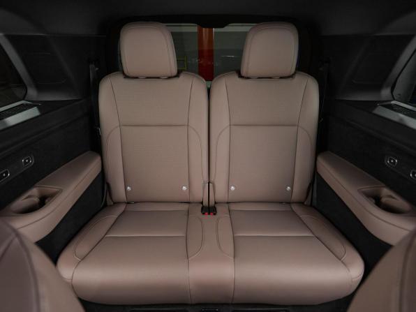 Новый Li Auto (Lixiang) L9 I Рестайлинг 2025 года, цена 11 890 000 рублей, внедорожник, Автокод Объявления