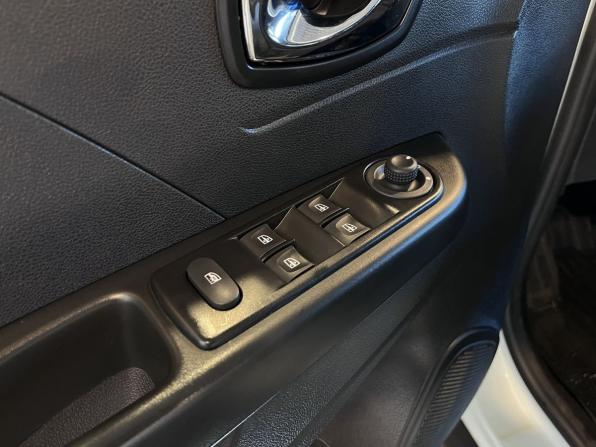 Renault Kaptur I с пробегом 2019 года, цена 1 330 000 рублей, 45844 км, внедорожник, Автокод Объявления