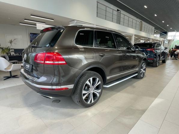 Volkswagen Touareg II Рестайлинг с пробегом 2014 года, цена 2 476 000 рублей, 191450 км, внедорожник, Автокод Объявления