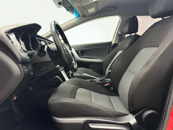 Kia Ceed II Рестайлинг с пробегом 2016 года, цена 1 179 000 рублей, 138800 км, хэтчбек, Автокод Объявления