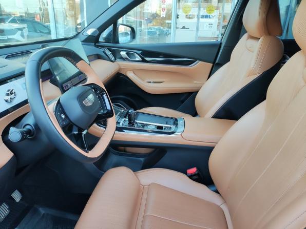 Geely Atlas II с пробегом 2025 года, цена 2 660 000 рублей, 40224 км, внедорожник, Автокод Объявления