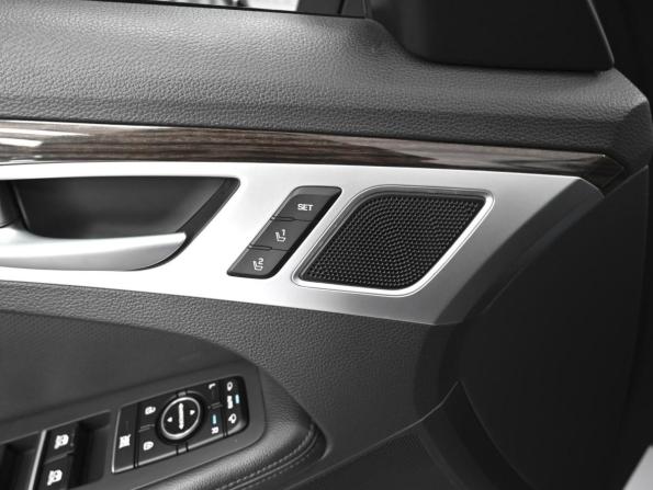 Hyundai Genesis II с пробегом 2014 года, цена 2 160 000 рублей, 156467 км, седан, Автокод Объявления