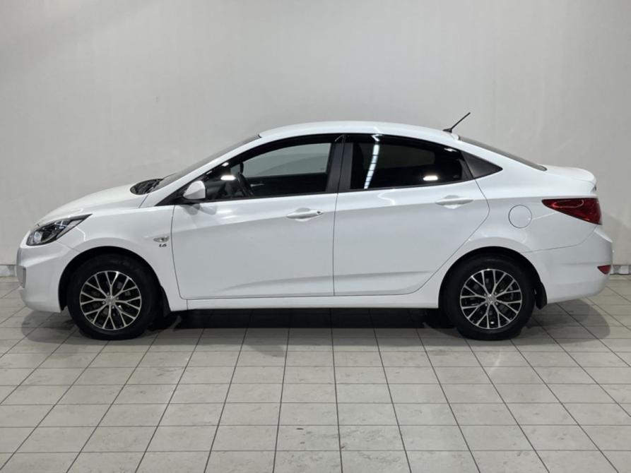 Hyundai Solaris I Курск  - изображение 2