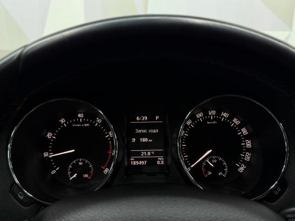 Skoda Yeti I Рестайлинг с пробегом 2015 года, цена 1 300 000 рублей, 189429 км, внедорожник, Автокод Объявления
