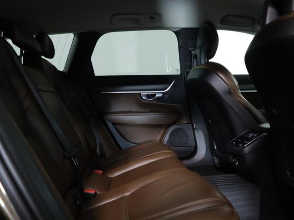 Volvo V90 Cross Country I с пробегом 2017 года, цена 3 280 000 рублей, 130000 км, универсал, Автокод Объявления