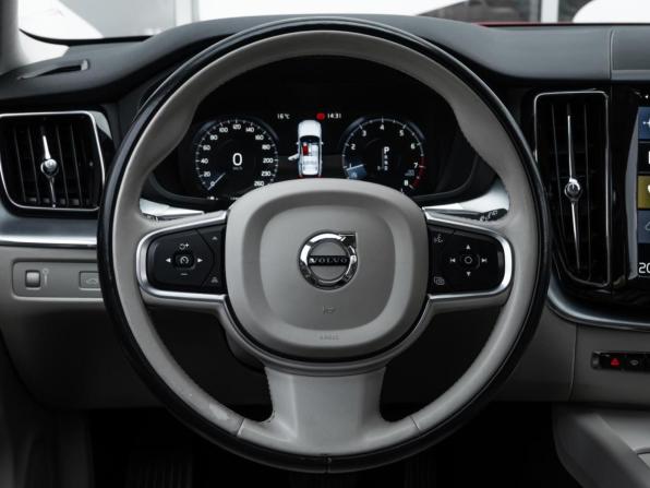 Volvo XC60 II с пробегом 2018 года, цена 2 625 000 рублей, 143206 км, внедорожник, Автокод Объявления