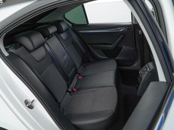 Skoda Octavia III (A7) Рестайлинг с пробегом 2019 года, цена 2 449 077 рублей, 135920 км, лифтбек, Автокод Объявления