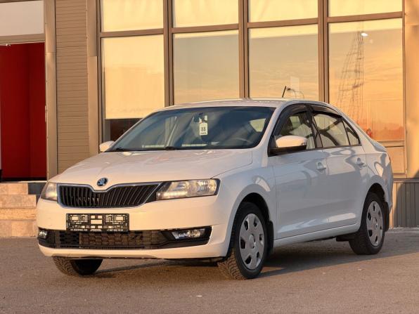 Skoda Rapid I Рестайлинг с пробегом 2017 года, цена 1 110 000 рублей, 109000 км, лифтбек, Автокод Объявления