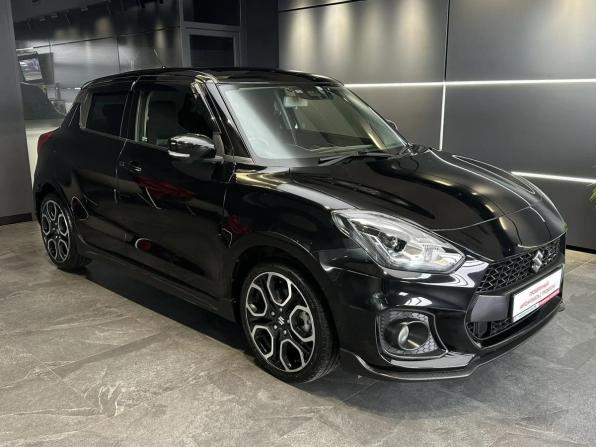 Suzuki Swift V с пробегом 2019 года, цена 1 450 000 рублей, 35165 км, хэтчбек, Автокод Объявления