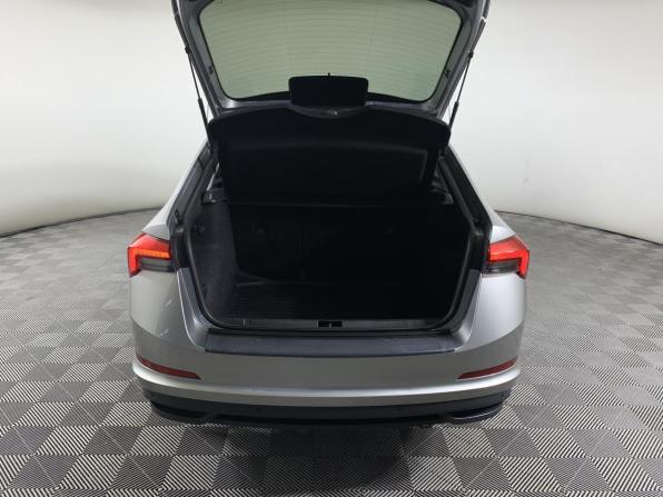 Skoda Rapid II с пробегом 2020 года, цена 1 699 000 рублей, 114355 км, лифтбек, Автокод Объявления