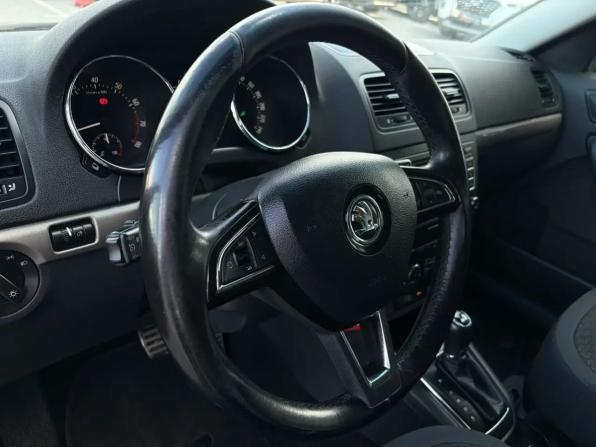 Skoda Yeti I Рестайлинг с пробегом 2014 года, цена 1 250 000 рублей, 195201 км, внедорожник, Автокод Объявления