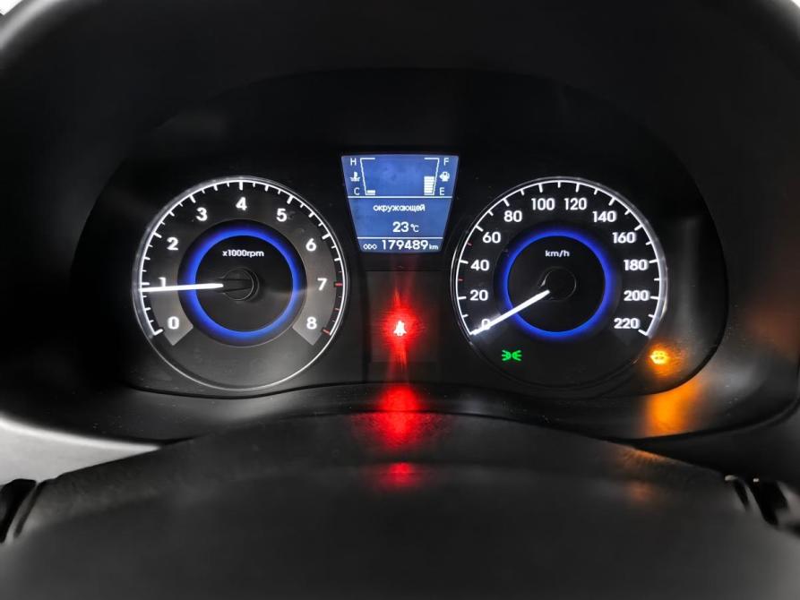 Hyundai Solaris I Москва  - изображение 16