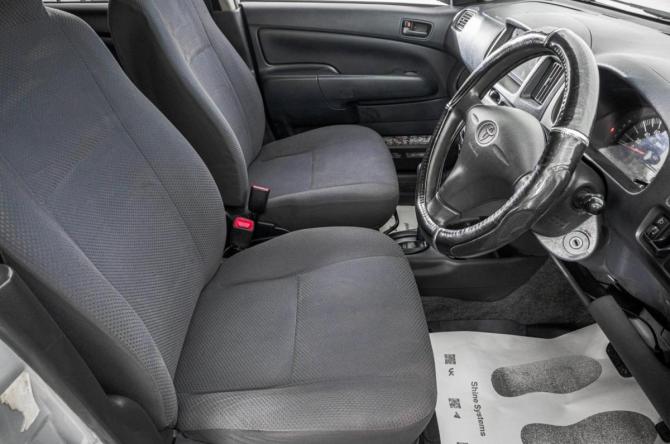 Toyota Probox I с пробегом 2013 года, цена 749 000 рублей, 268000 км, универсал, Автокод Объявления